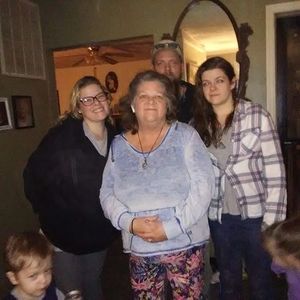 Meet your Posher, Lisa